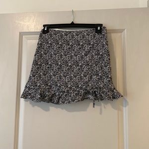 Forever21 floral skirt